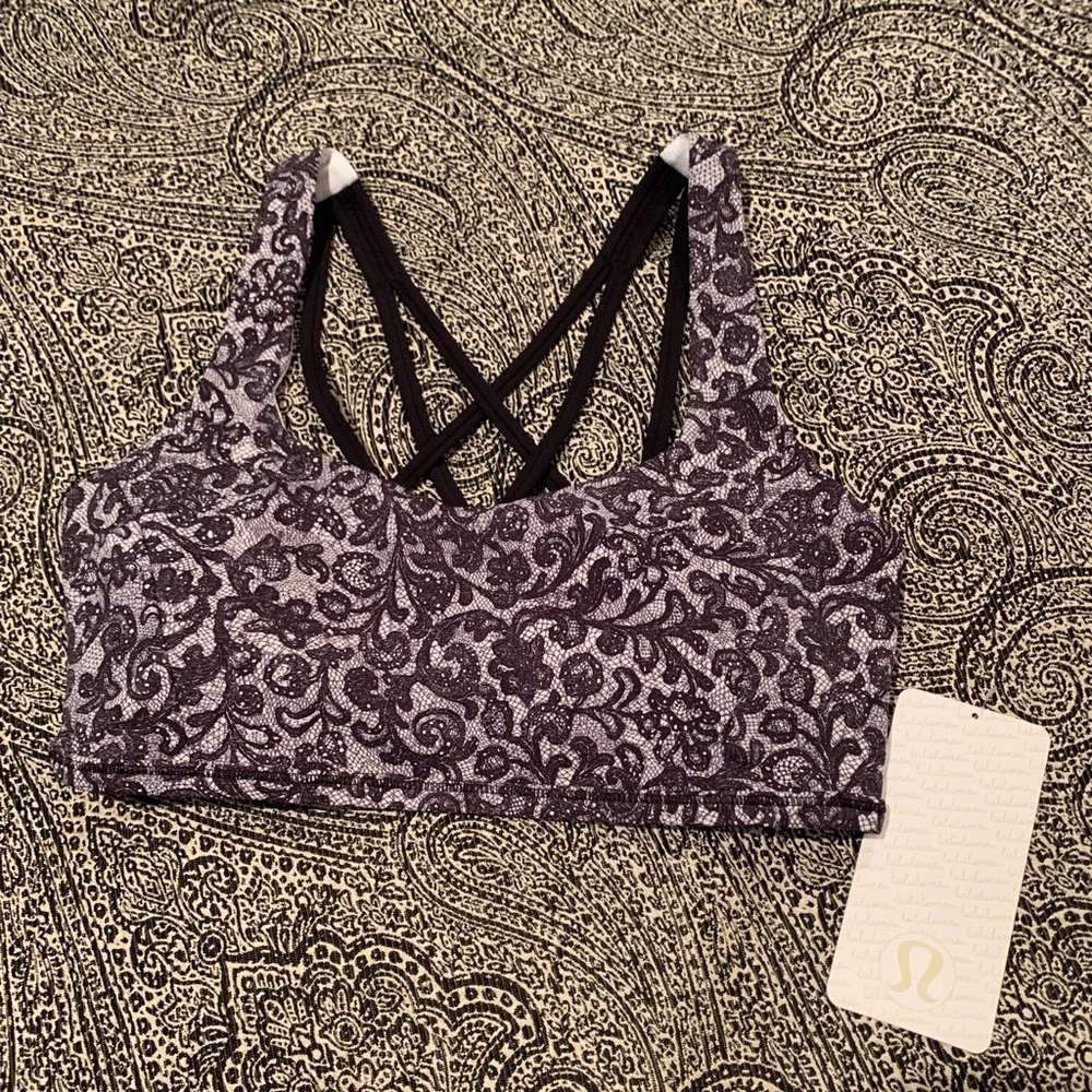 Lululemon Free to be Tranquil bra